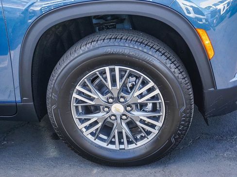 New 2026 Chevrolet Traverse LT FWD image 9