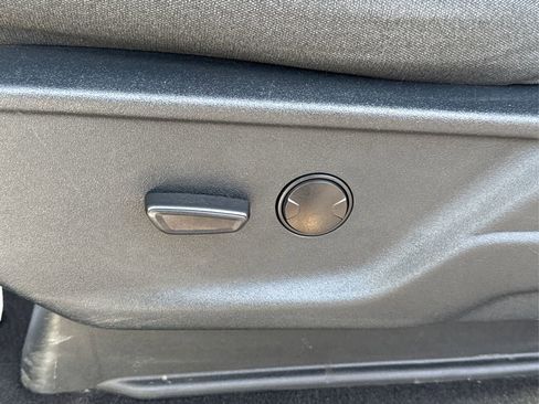 Used 2025 Ford F150 XLT w/ Equipment Group 301A Standard image 33