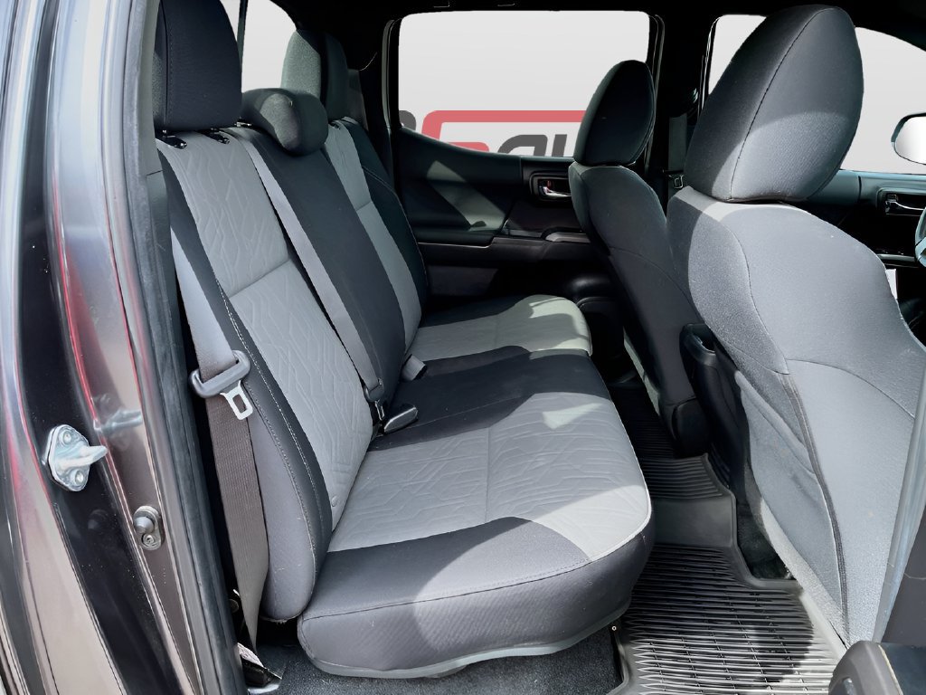 Used 2023 Toyota Tacoma TRD Sport AWD/4WD image 24