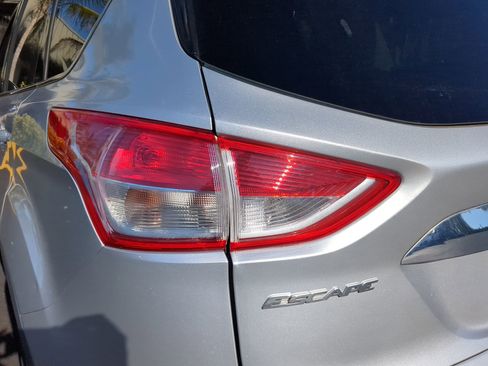 Used 2014 Ford Escape Titanium image 12