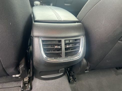 Used 2023 Chevrolet Malibu LT image 21