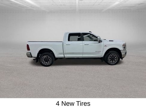 Used 2025 RAM 2500 Limited AWD/4WD image 14