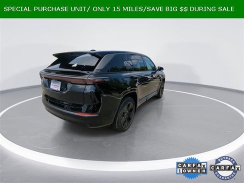 Used 2025 Jeep Wagoneer S Launch Edition image 11