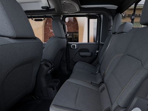 New 2025 Jeep Gladiator Sport image 25