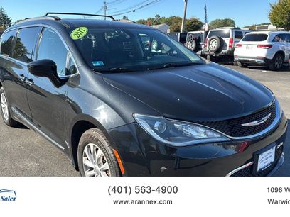 Used 2017 Chrysler Pacifica Touring-L