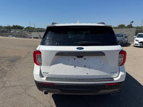 Certified 2024 Ford Explorer XLT w/ Equipment Group 202A AWD/4WD image 6