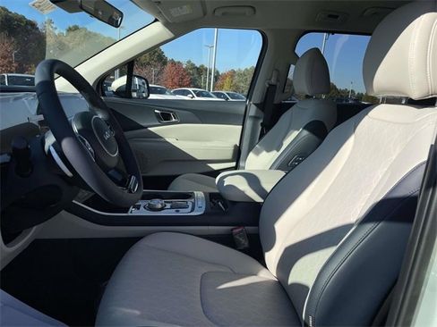 New 2026 Kia Carnival EX image 26