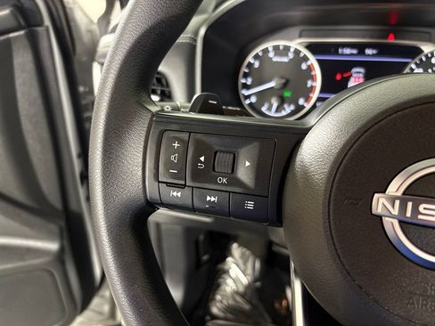 Used 2024 Nissan Rogue SV FWD image 20