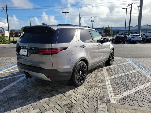 New 2025 Land Rover Discovery S AWD/4WD image 5