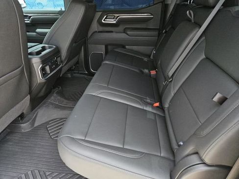 Used 2025 Chevrolet Silverado 1500 LTZ AWD/4WD image 32