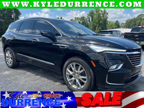 Used 2023 Buick Enclave Premium w/ Experience Buick Package FWD image 1