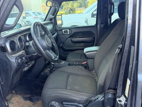 Used 2023 Jeep Gladiator Sport AWD/4WD image 5