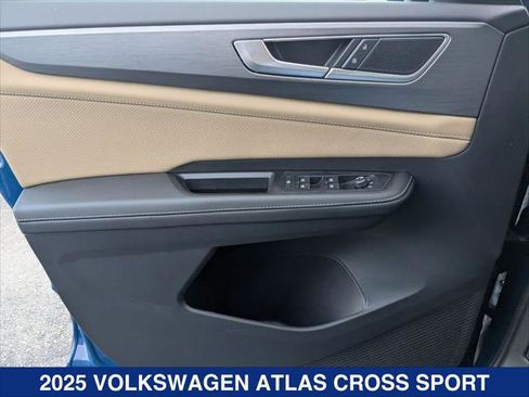 New 2025 Volkswagen Atlas Cross Sport SE image 10