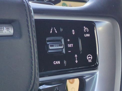 Certified 2024 Land Rover Range Rover SE image 25