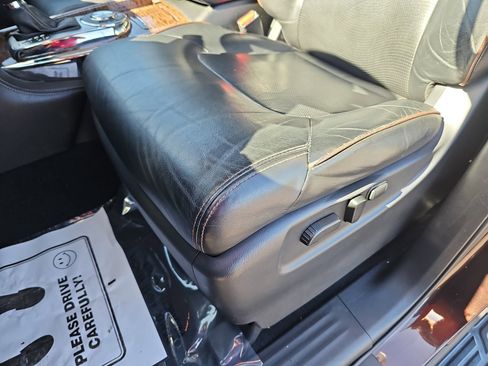 Used 2017 Nissan Armada SL image 31