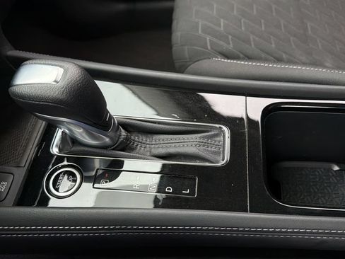 Used 2021 Nissan Kicks SV FWD image 17