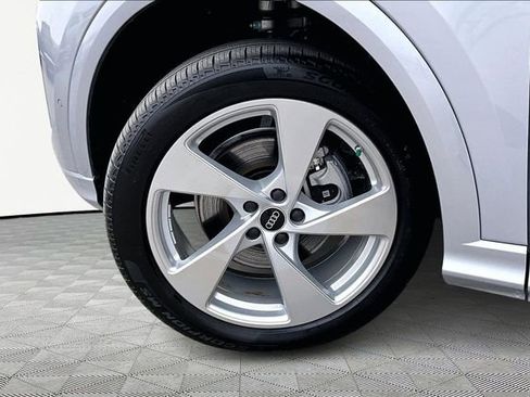 New 2025 Audi Q5 2.0T Premium Plus image 8