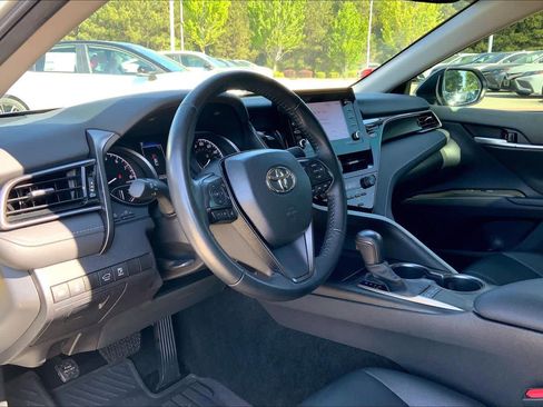 Used 2024 Toyota Camry SE w/ Convenience Package image 17