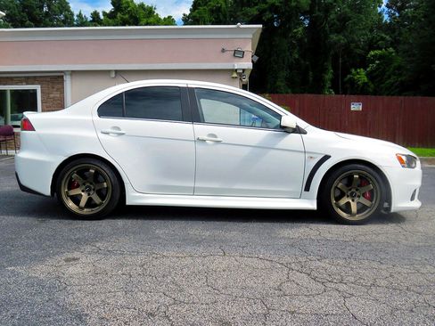Used 2014 Mitsubishi Lancer Evolution MR image 6