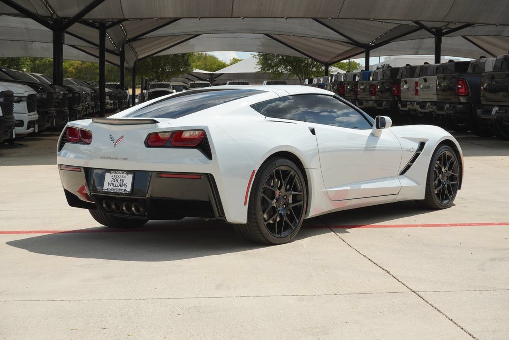 Used 2018 Chevrolet Corvette Stingray Coupe w/ 1LT RWD image 5