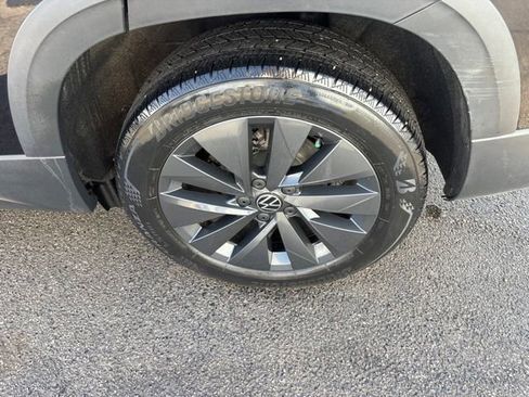 Used 2023 Volkswagen Taos S FWD image 40