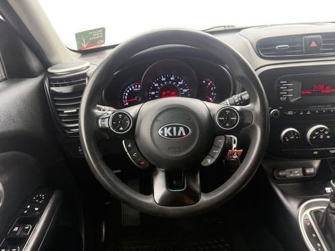 Used 2016 Kia Soul FWD image 14