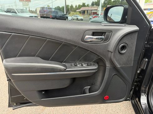 Used 2014 Dodge Charger R/T AWD/4WD image 12