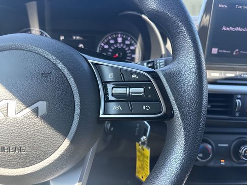 Used 2024 Kia Forte LXS image 14