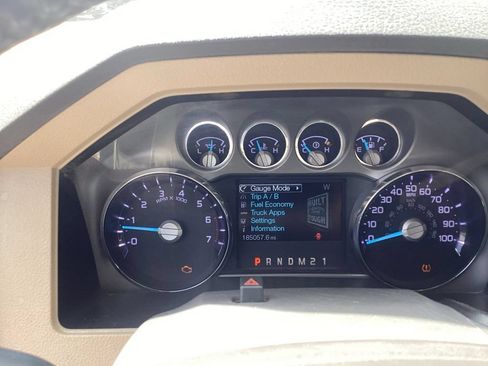 Used 2011 Ford F250 Lariat w/ Lariat Interior Pkg AWD/4WD image 13