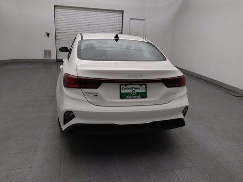 Used 2022 Kia Forte Sedan FWD image 6