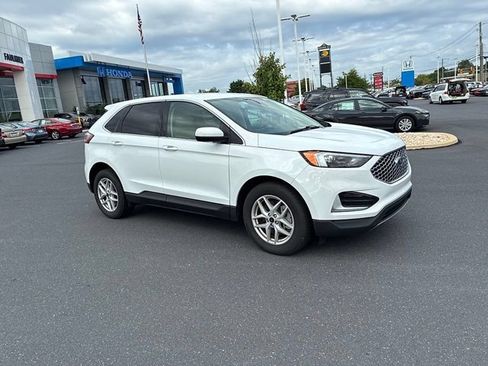 Used 2024 Ford Edge SEL AWD/4WD image 3