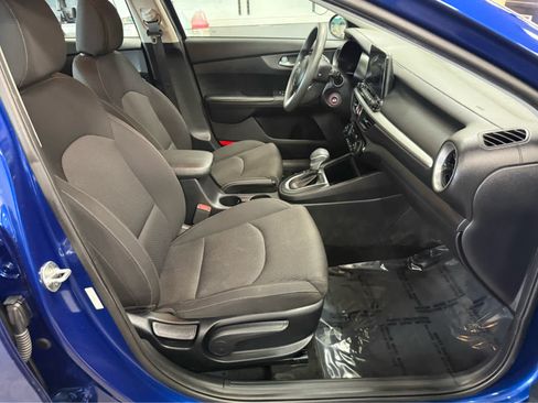Used 2019 Kia Forte LXS FWD image 27