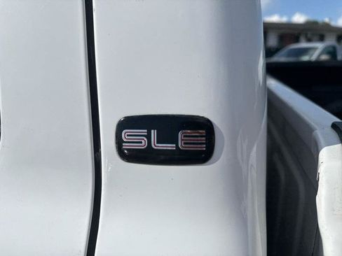 Used 2005 GMC Sierra 1500 SLE w/ Light Duty Power Package RWD image 16