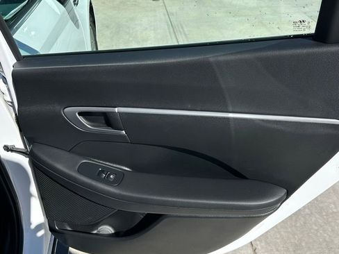 Used 2025 Hyundai Sonata SE image 18