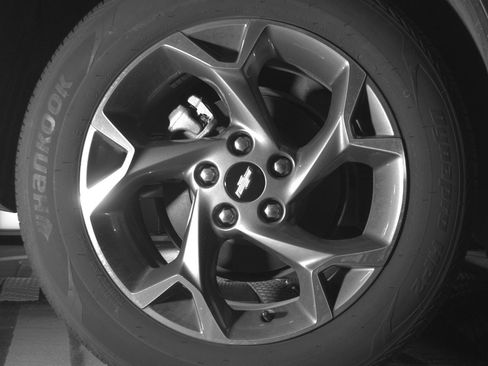 Used 2025 Chevrolet Trax LT FWD image 15