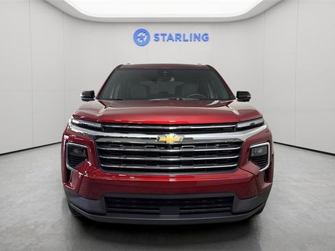 Used 2024 Chevrolet Traverse LT image 15