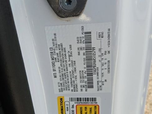 Used 2024 Ford Mustang Convertible image 28