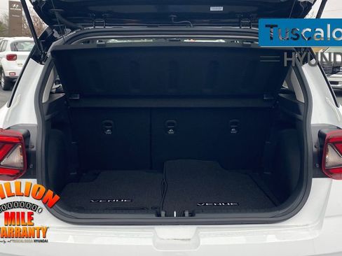 New 2026 Hyundai Venue SEL image 11