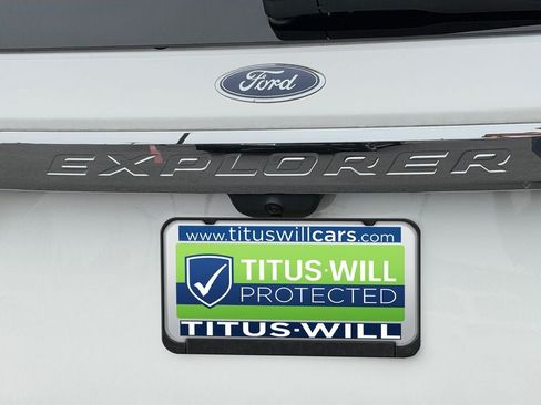 Used 2020 Ford Explorer XLT w/ Equipment Group 202A AWD/4WD image 35