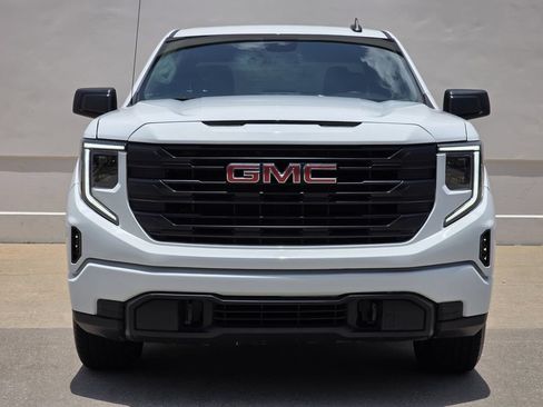 Used 2026 GMC Sierra 1500 Pro w/ Graphite Edition RWD image 7