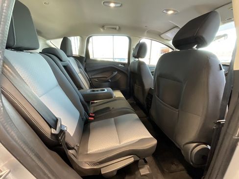 Used 2017 Ford C-MAX SE w/ Equipment Group 201A image 18