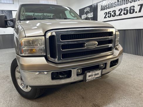 Used 2006 Ford F250 XLT AWD/4WD image 2