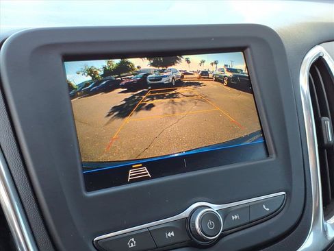 Used 2020 Chevrolet Equinox LS image 22