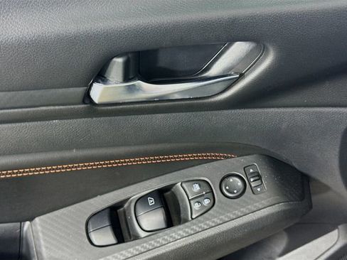 Used 2019 Nissan Altima 2.5 SR w/ SR Premium Package FWD image 17