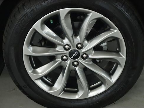 Certified 2022 Lincoln Corsair AWD w/ Premium Package image 40