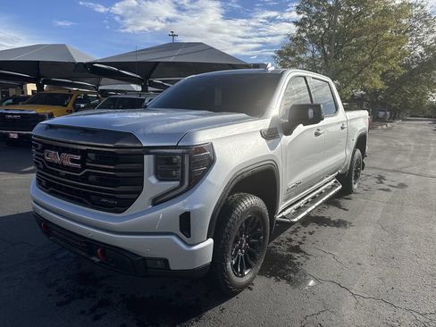 Used 2022 GMC Sierra 1500 AT4X AWD/4WD image 8