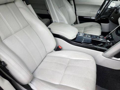 Used 2015 Land Rover Range Rover Supercharged AWD/4WD image 13