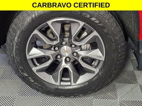 Certified 2024 Chevrolet Silverado 1500 LT AWD/4WD image 8