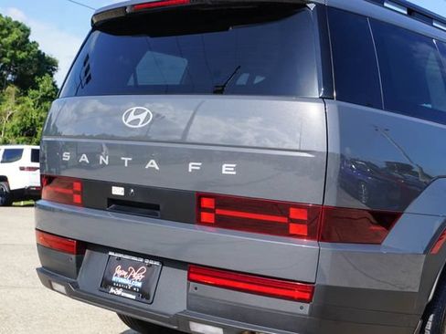 Used 2025 Hyundai Santa Fe SEL FWD image 5