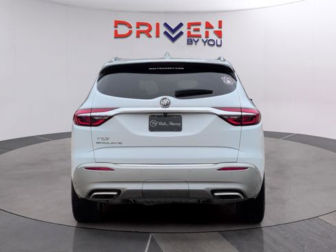 Used 2021 Buick Enclave Essence w/ Sound and Sites Package image 4